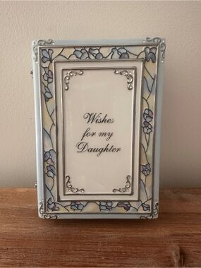 Ardleigh Elliott Wishes for My Daughter Porcelain Musical Book w/ 4 Cards A9553